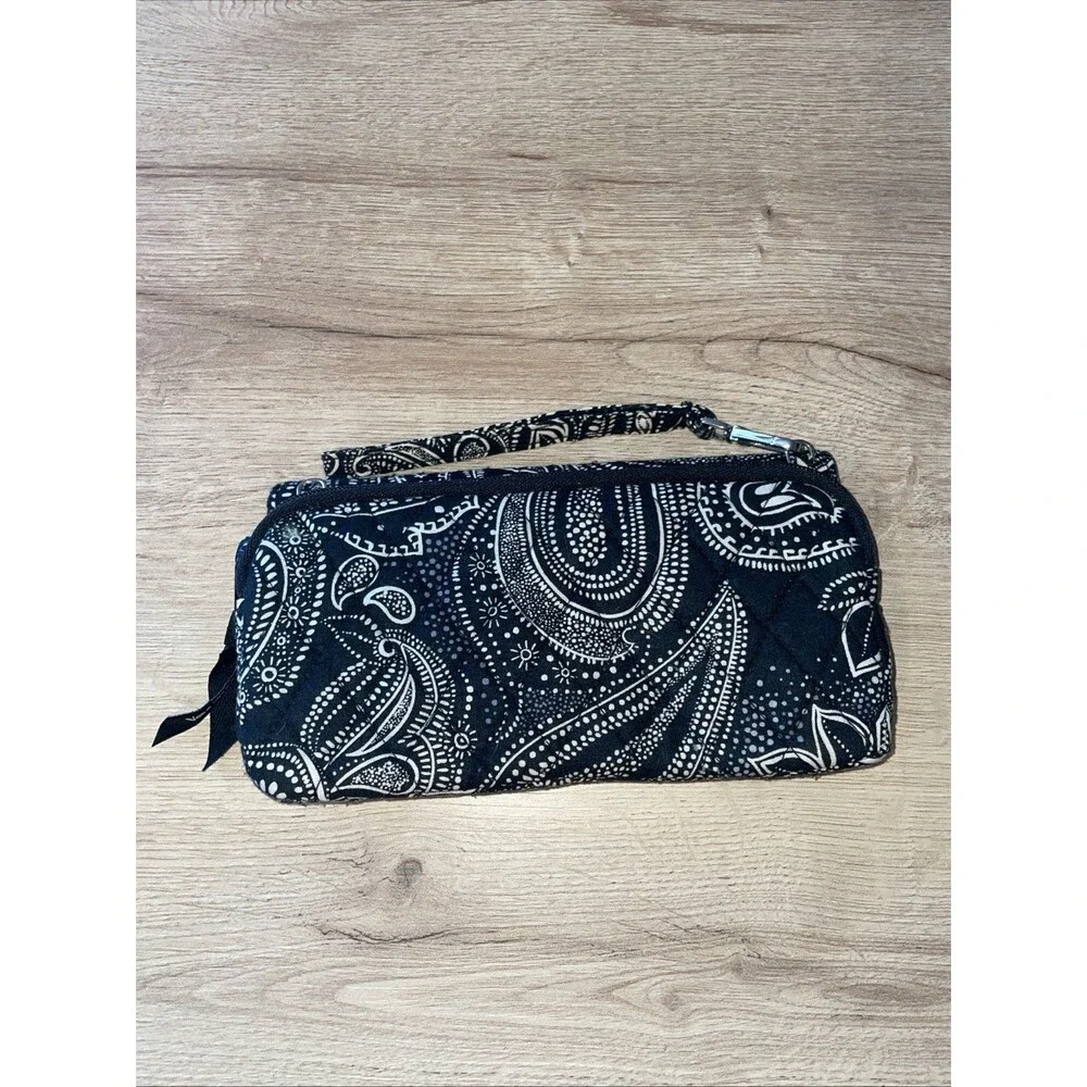 Vera Bradley RFID Accordion Wristlet Wallet Stellar Paisley Black White Retired - Picture 2 of 5